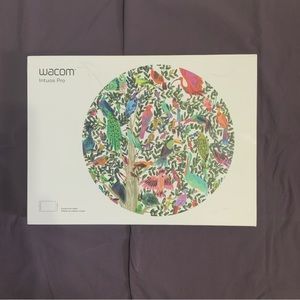 Wacom - Intuos Pro Pen Drawing Tablet (Medium) - Black